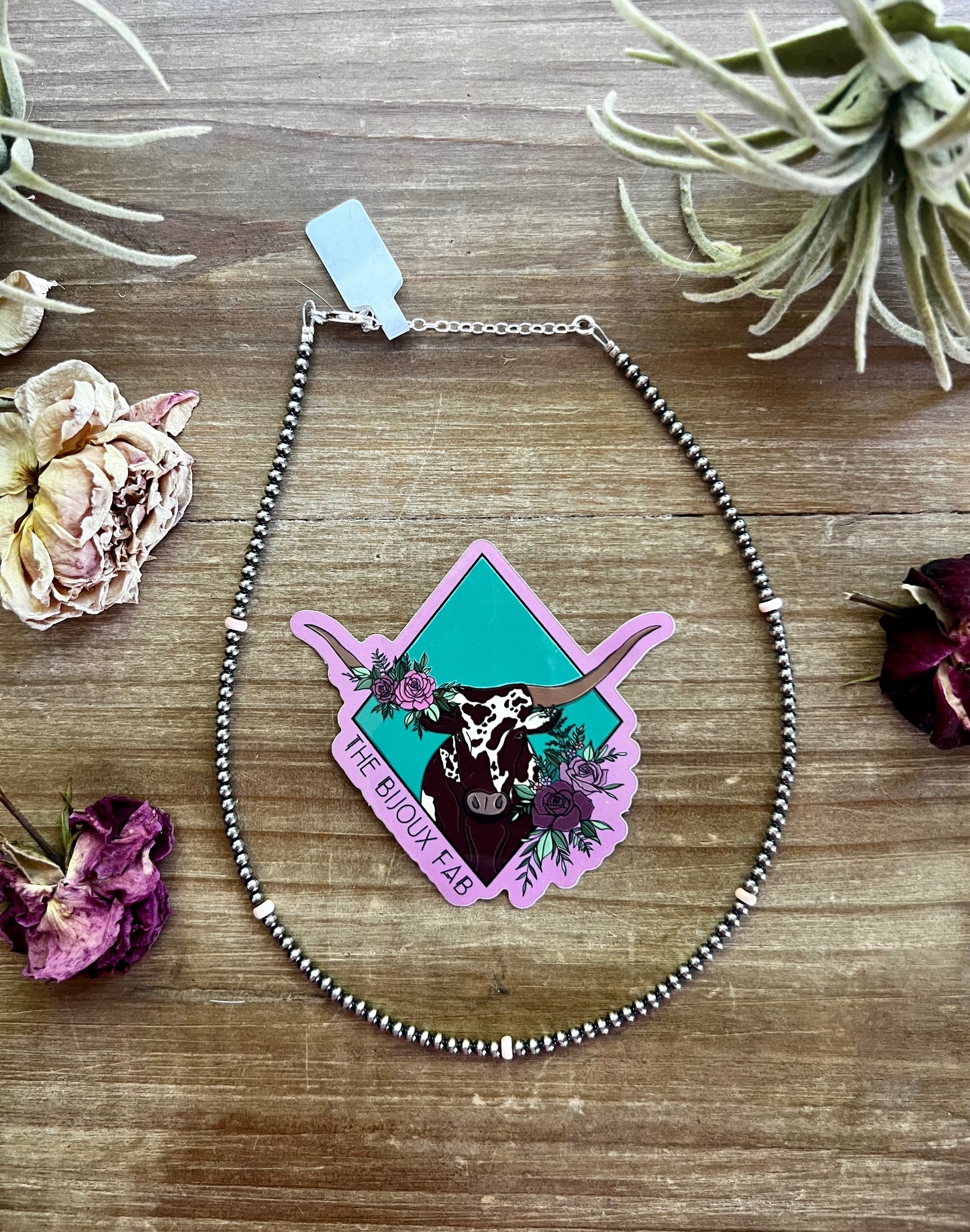 3 mm Navajo pearl choker with pink conch