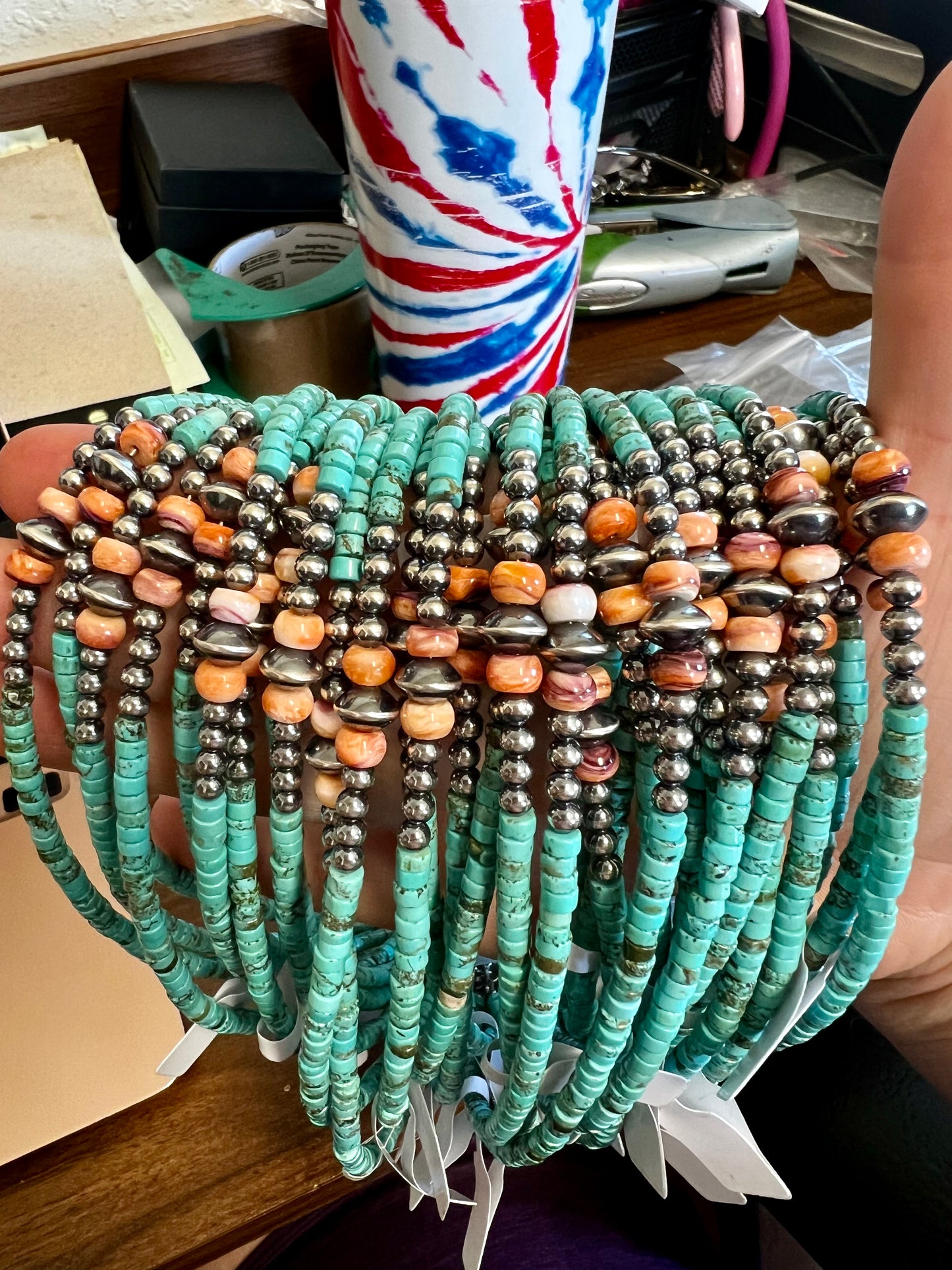 Fall exclusive choker with Navajo style and spiny