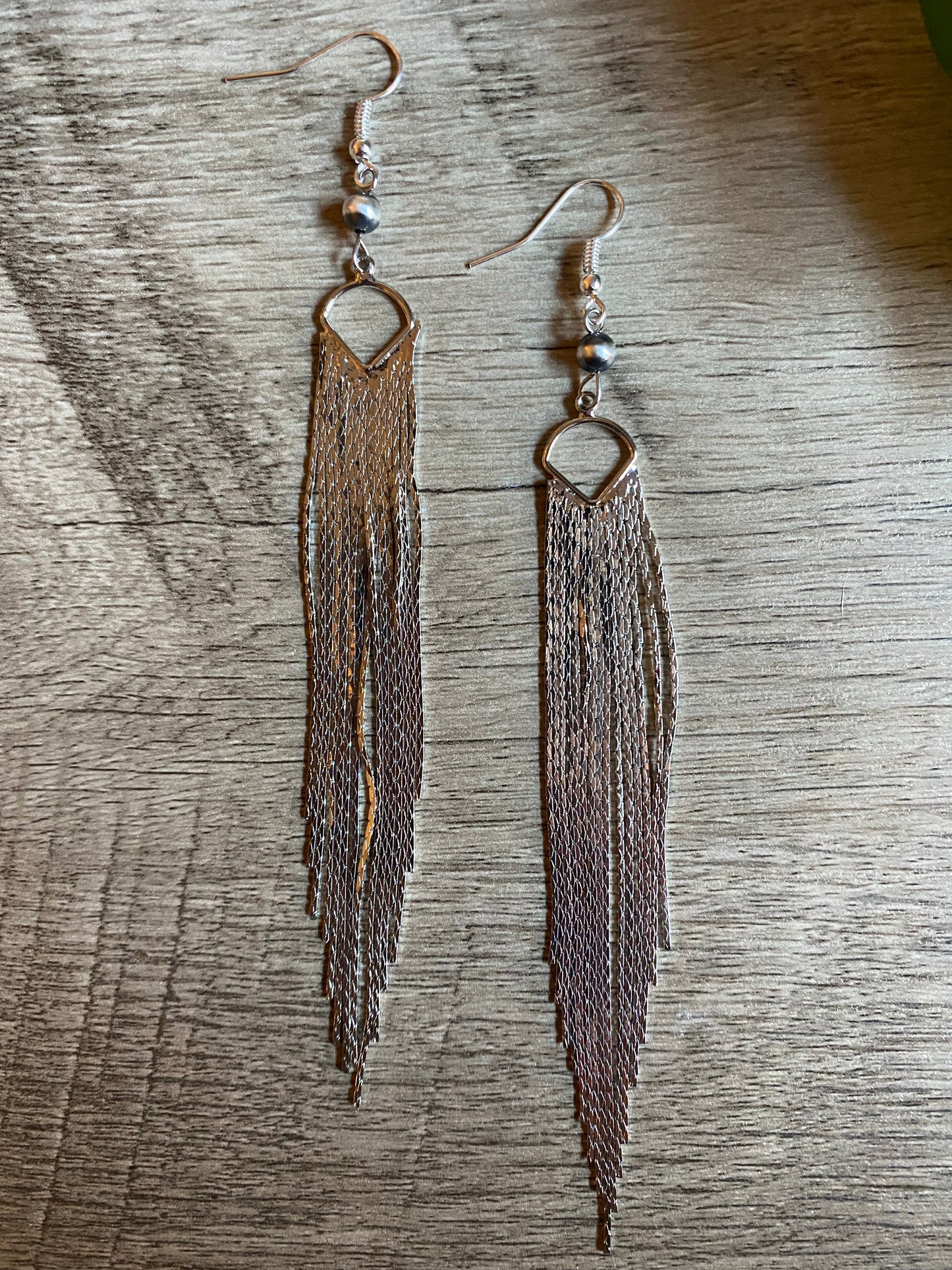 The chic dangle earrings