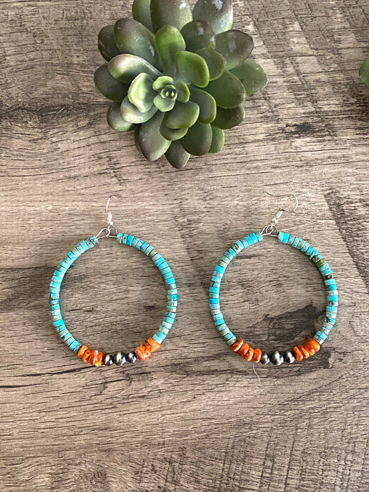 Vibrant - hoop earrings with Sterling Silver Pearls and Spiny