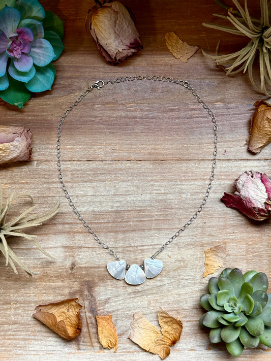 silver plated shell teardrop necklace 16 inch extender sterling silver accents summer jewelry