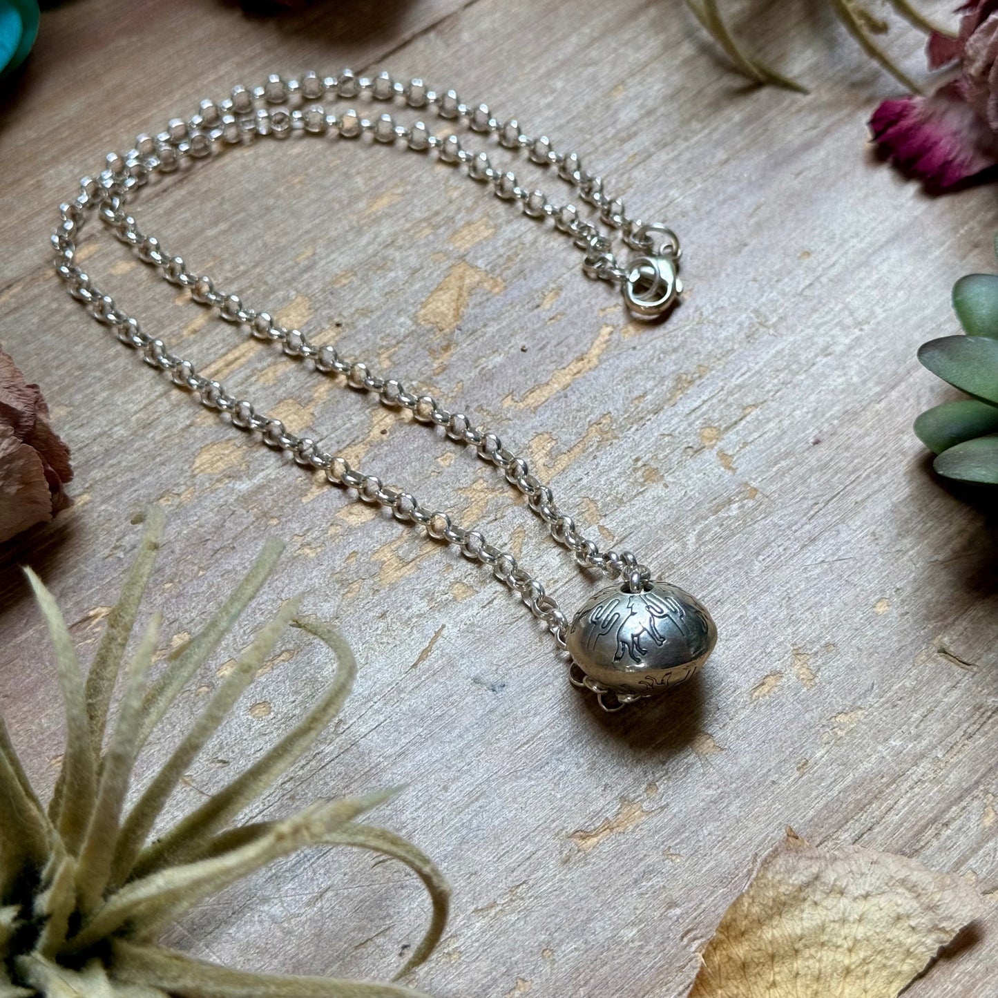 89 - Sterling Silver Desert Wolf Single Ponca Pearl Necklace by Jason Ogg