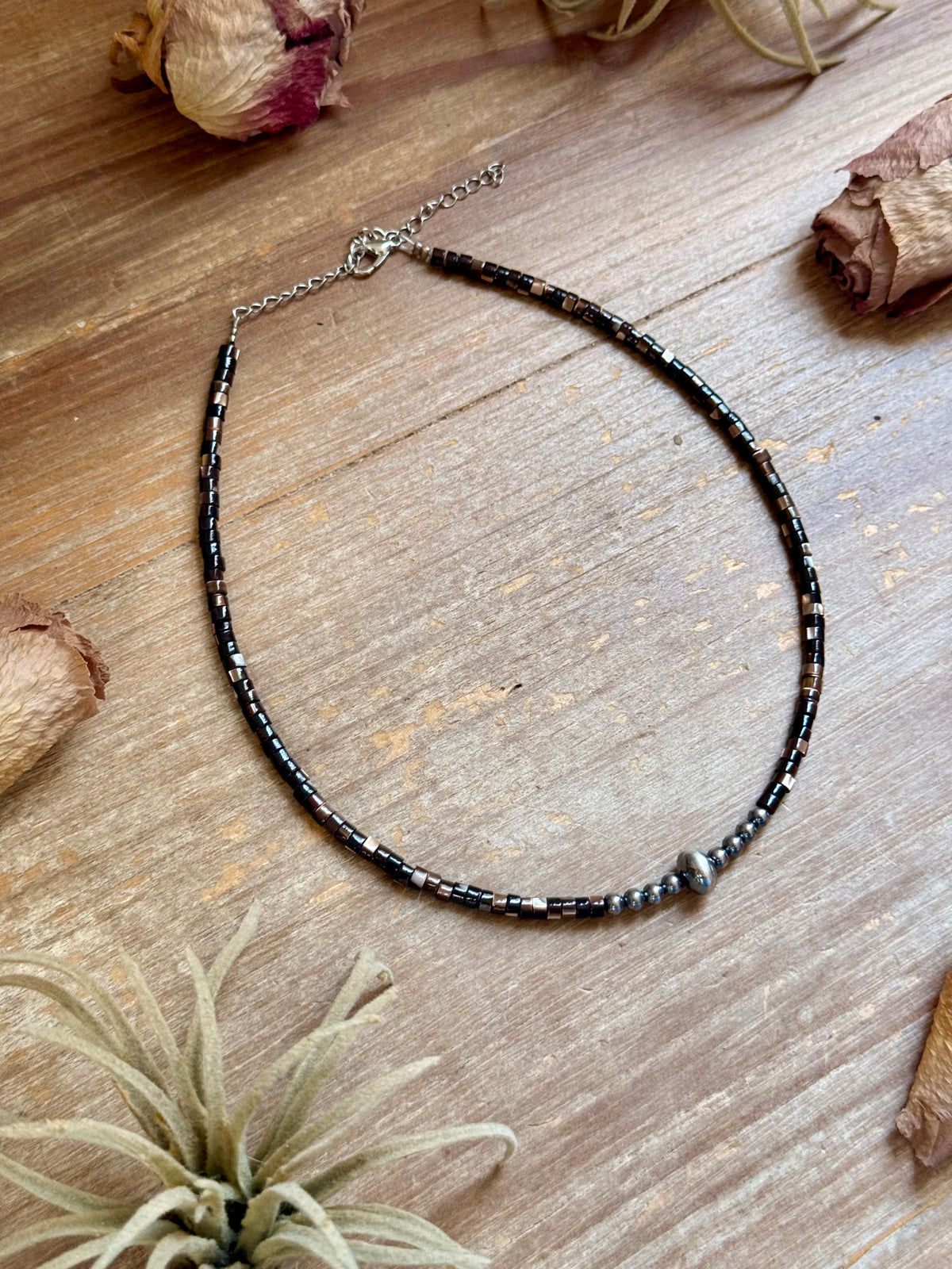 14-Inch Dyed Brown Shell Choker