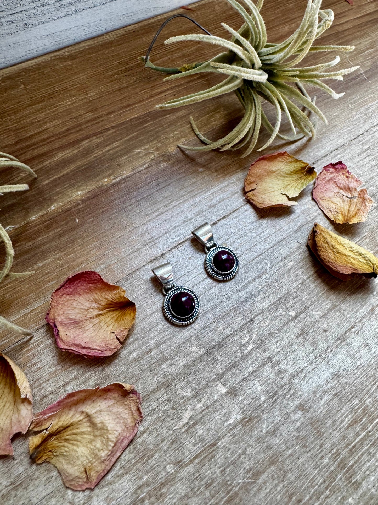 Purple spiny oyster pendant in sterling silver, USA made, fits 6 mm pearls