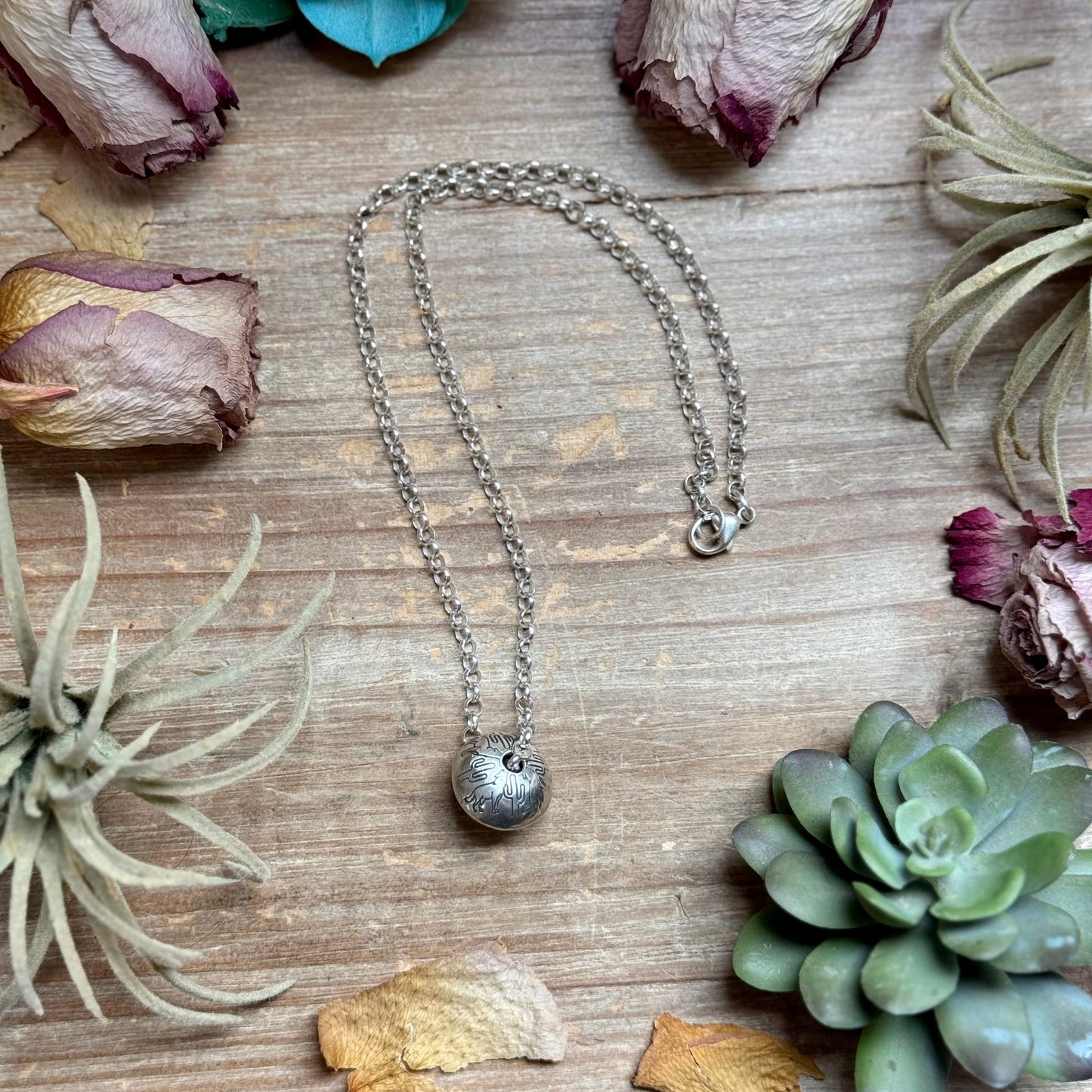 89 - Sterling Silver Desert Wolf Single Ponca Pearl Necklace by Jason Ogg