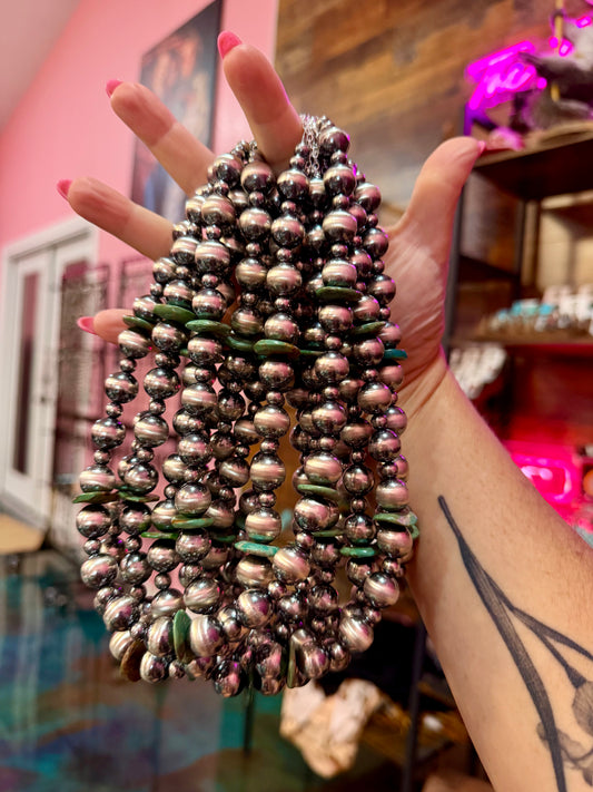 17.5-Inch Green Turquoise Statement Necklace 12MM
