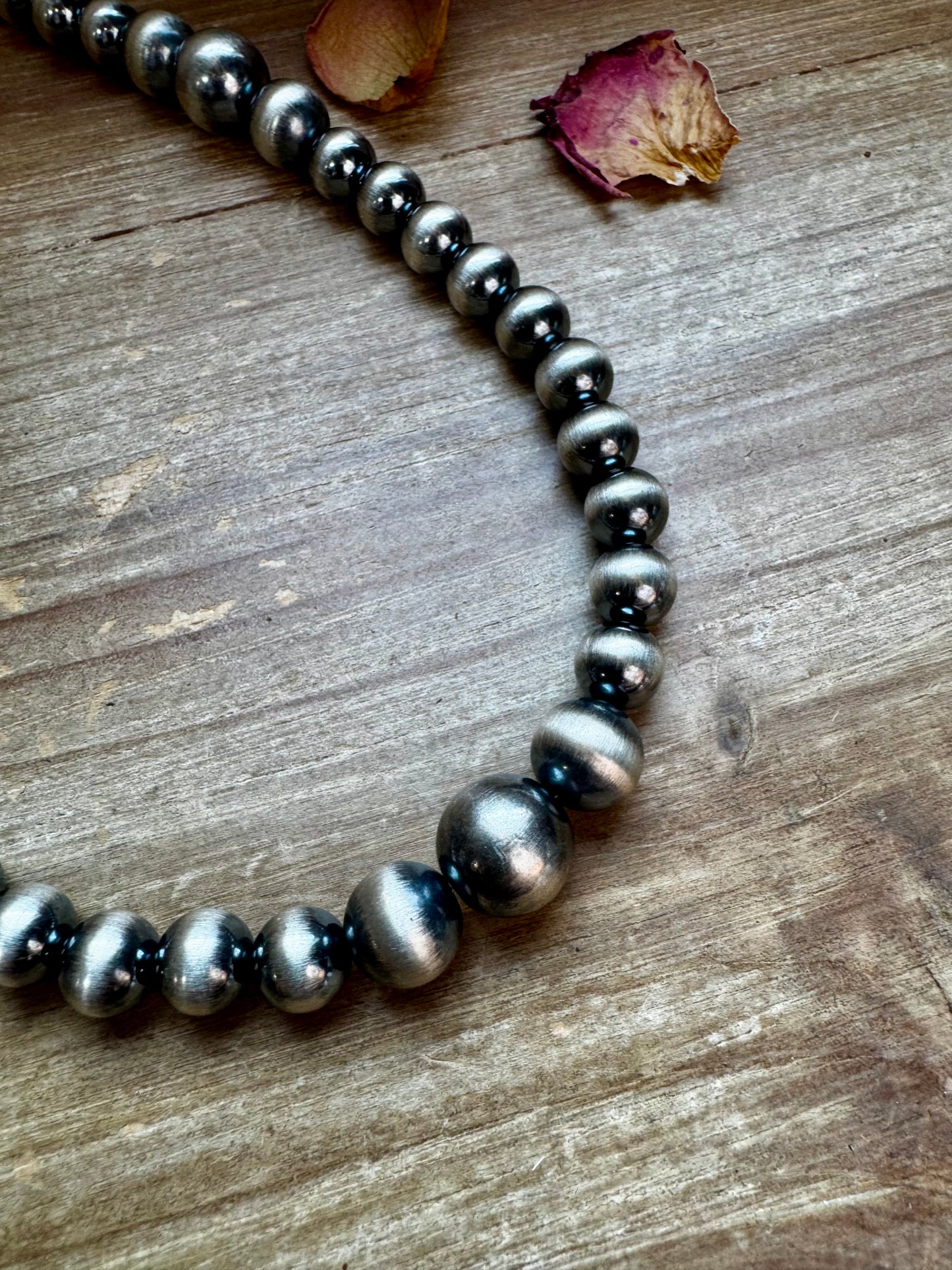 20 1/2 inch graduated 8 to 14 mm Sterling Silver Pearls necklace