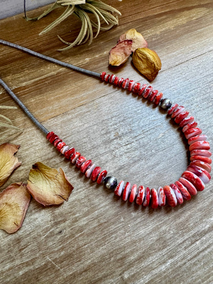 Red-Orange Spiny Oyster Graduated Necklace – 23"