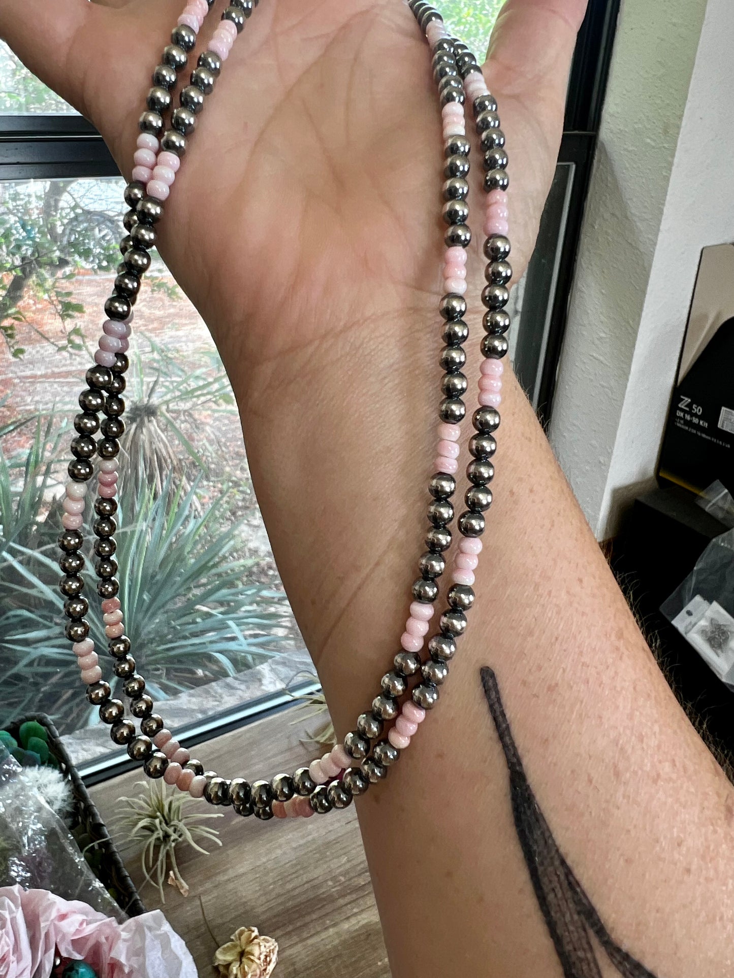 18 Inch 5 mm Navajos necklace with pink conch rondelle