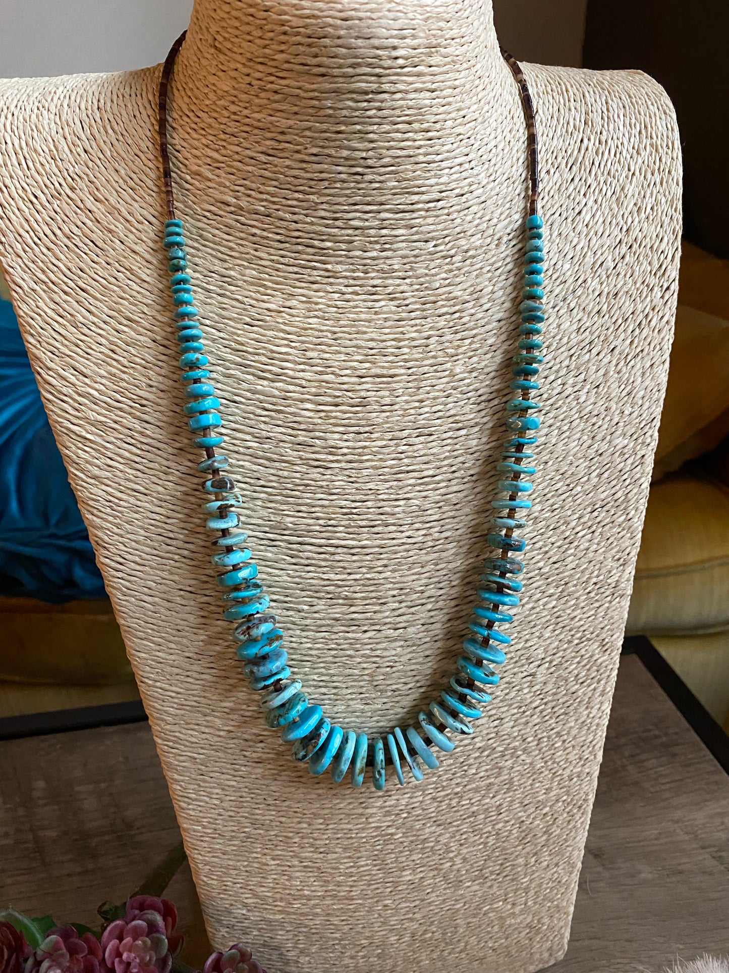 22 inch graduated turquoise light blue and shell