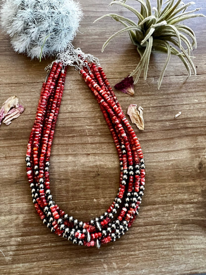 Spiny oyster choker with Navajos beads