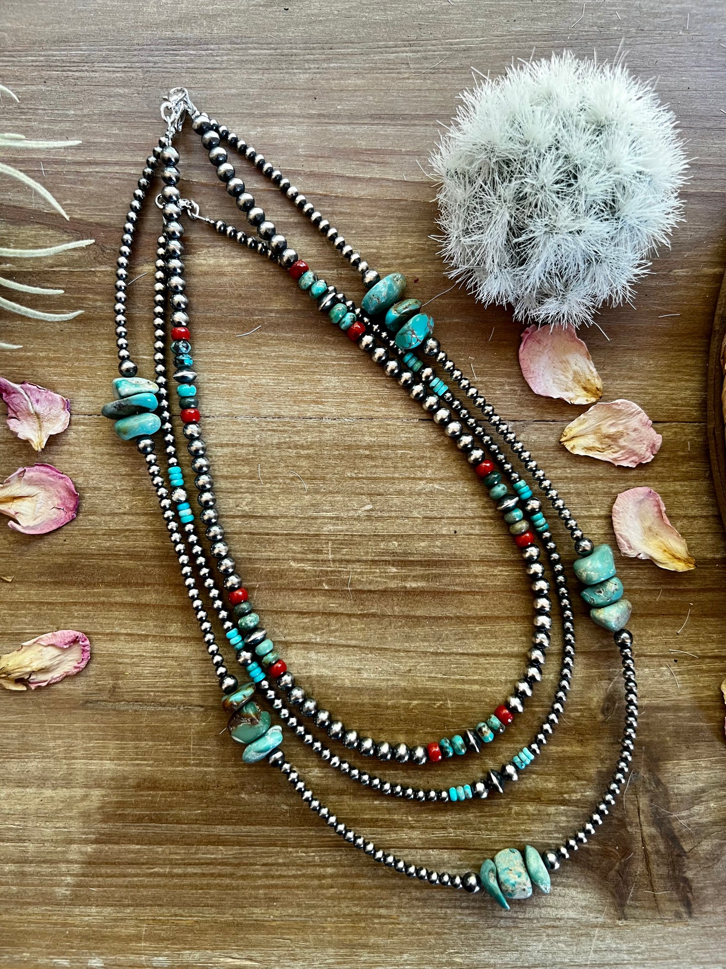 19 Inch necklace with Navajo pear